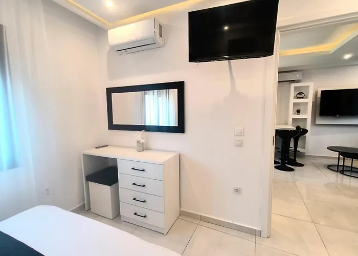 Chrisella Crystal Villa *