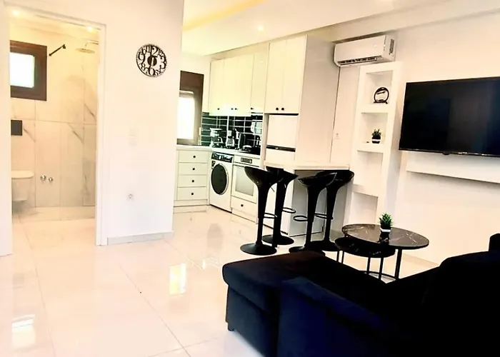 Willa Chrisella Crystal *