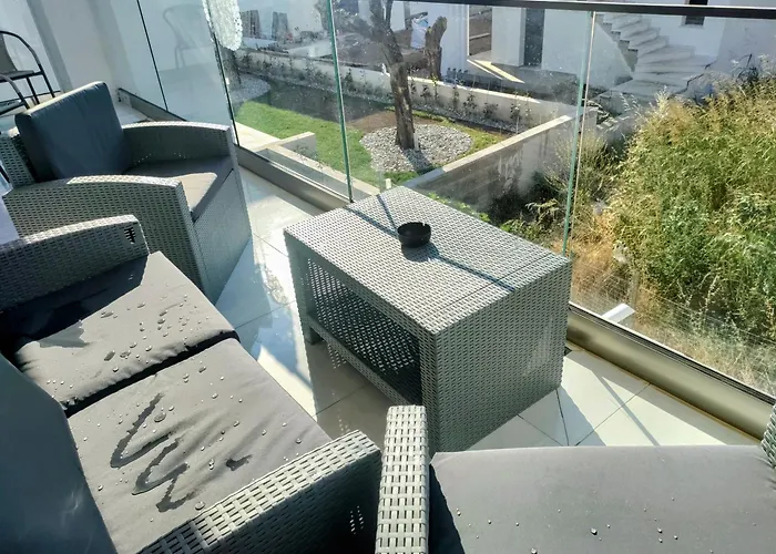 Willa Chrisella Crystal *