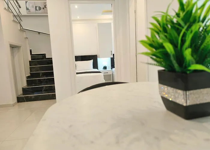 Chrisella Crystal Willa Skala Rachoni (Thasos)