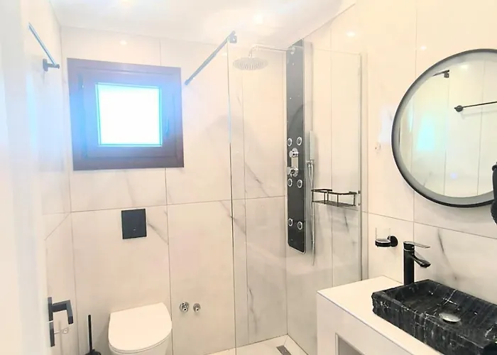 Chrisella Crystal Willa Skala Rachoni (Thasos)